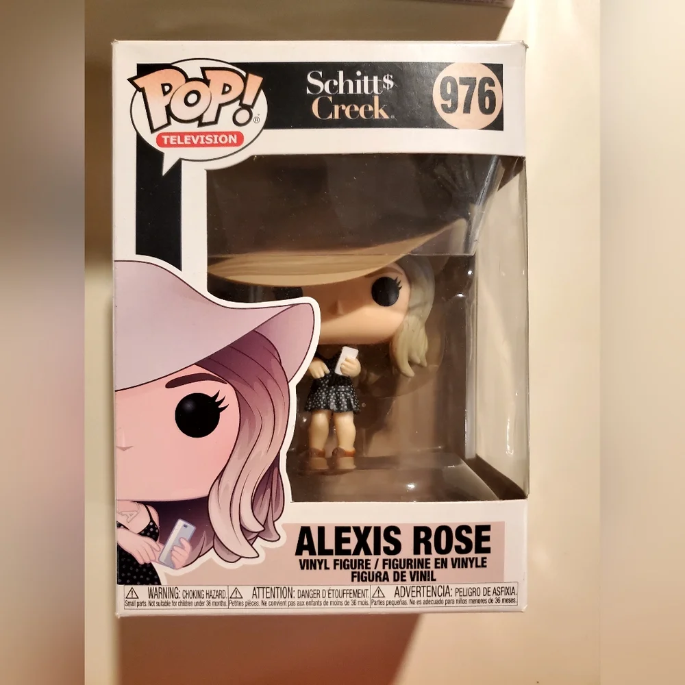 BRAND NEW IN BOXES!!! 8 FUNKO POPS & BOOK!!! FABULOUS SCHITT'$ CREEK BUNDLE!!! - Picture 2 of 13